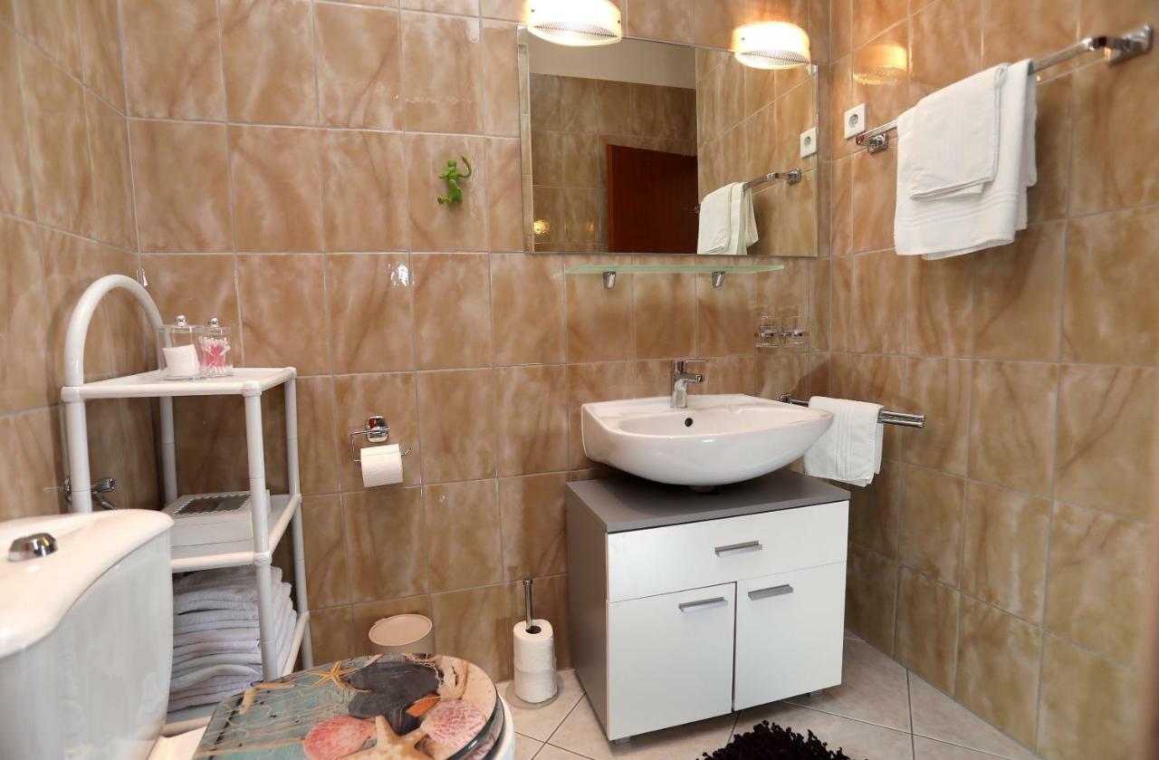 Apartment Katarina Trogir Eksteriør billede